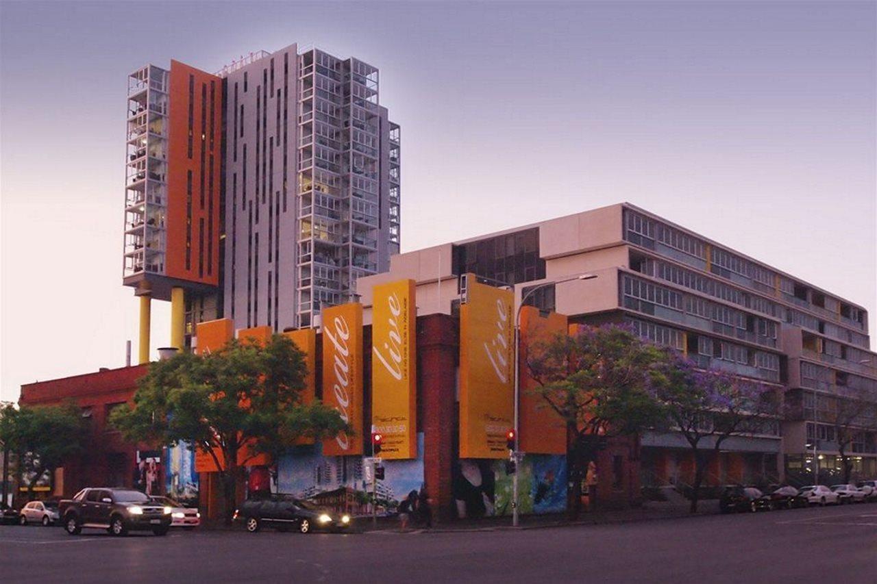 Istay Precinct Аделаида Экстерьер фото